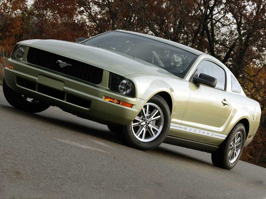 Ford Mustang 2005 Yellow